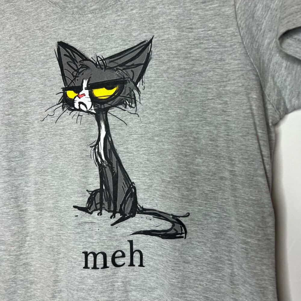 Port Authority Cat Meh Graphic Womans tee Size Medium - Picture 4 of 4
